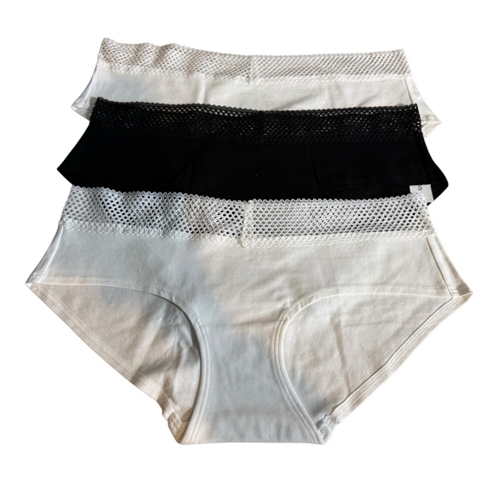 NWT GAP Lace Hipster Bundle